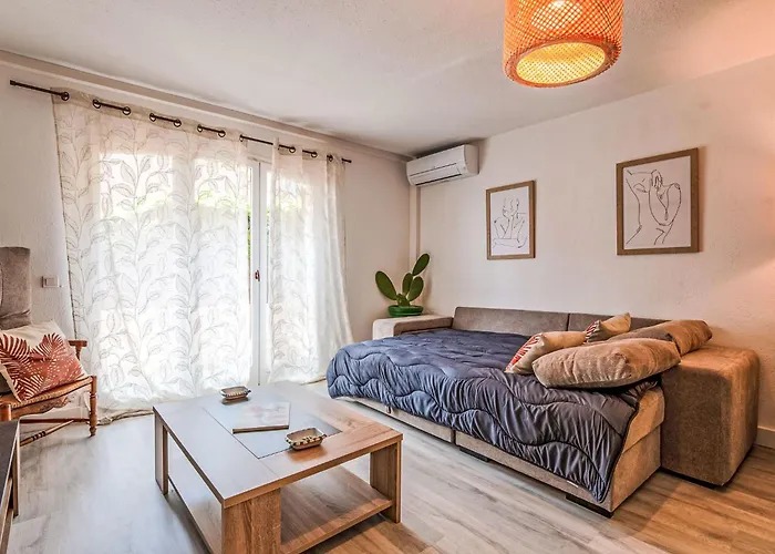 Apartment Les Embruns-5 By Interhome