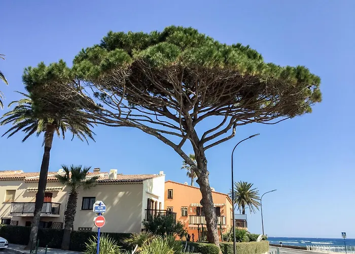 Les Embruns-5 By Interhome Sainte-Maxime