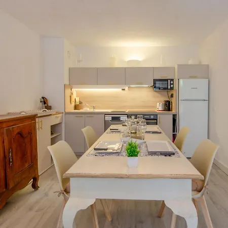 Apartment Les Embruns-5 By Interhome