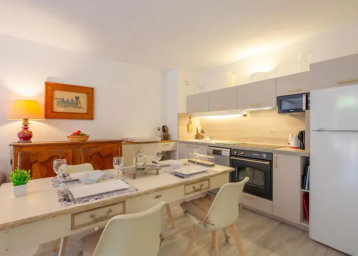 Les Embruns-5 By Interhome